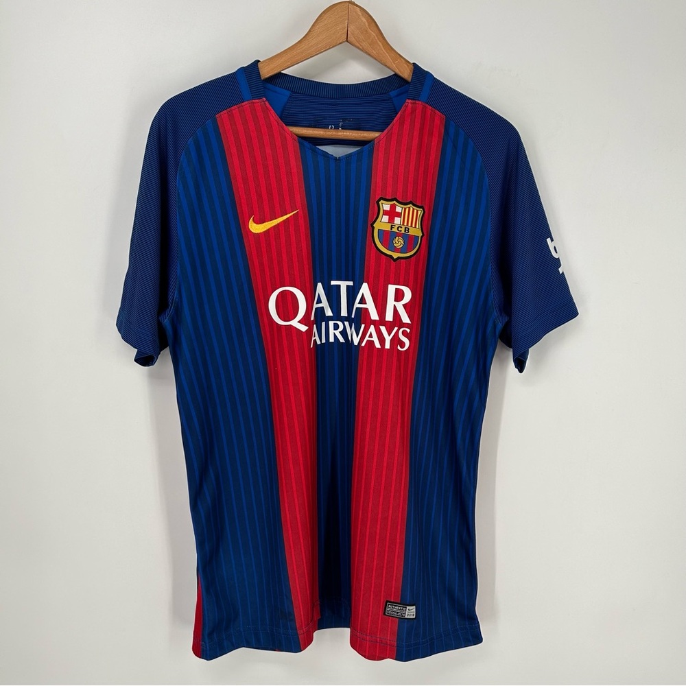 FC Barcelona Neymar Jersey Mens Medium 2016 Home Nike Soccer Kit #11